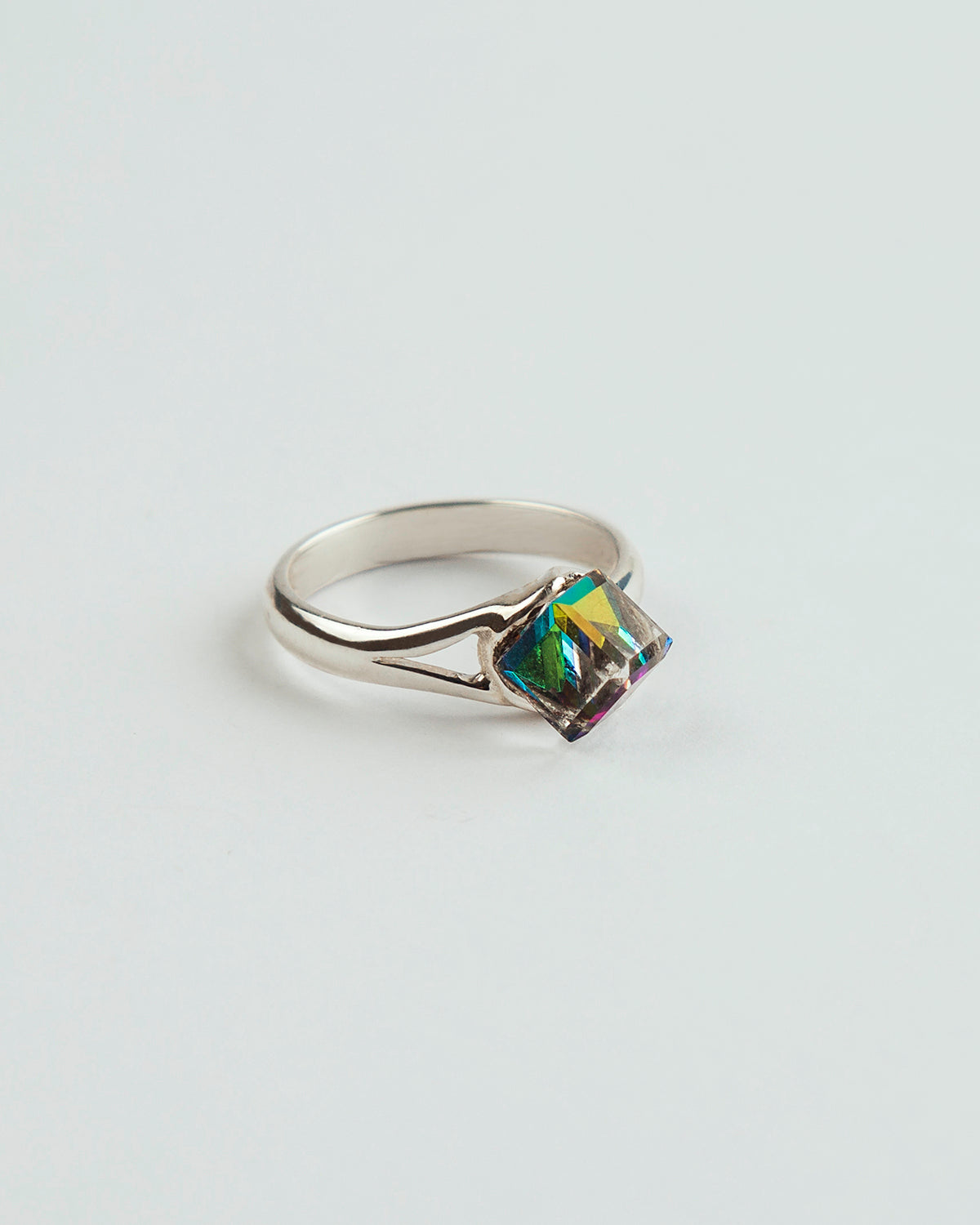 K'uyichi Sumaq - 950 Silver Ring
